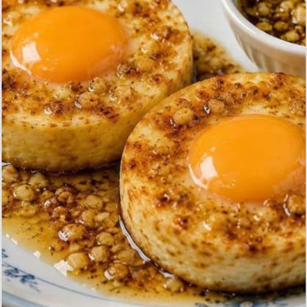Garlic Baked Egg